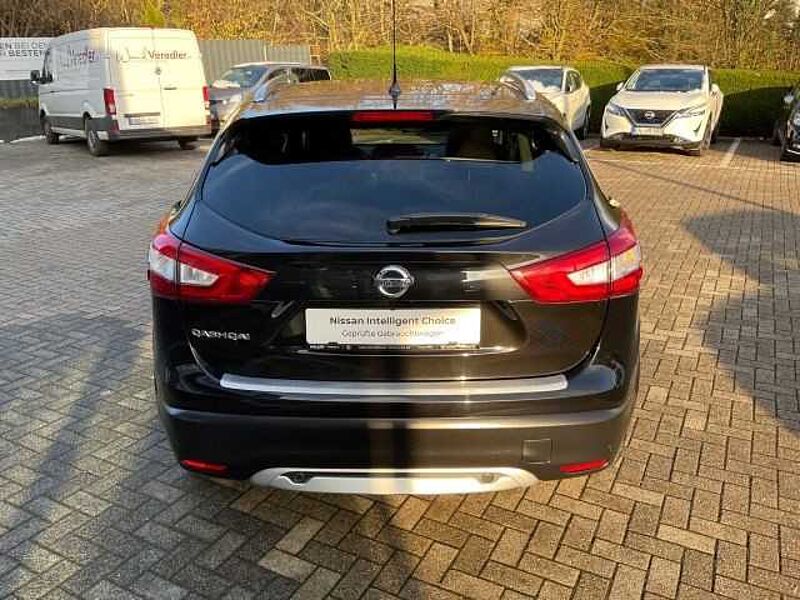 Nissan Qashqai 1.2 DIG-T Tekna Navi PGD Safety AVM 19'